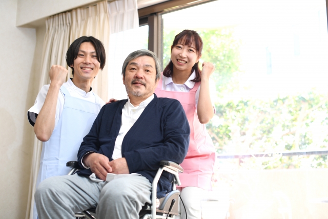 「介護施設のホームページ制作！集客力を高めるWebデザインのコツを紹介」のアイキャッチ画像